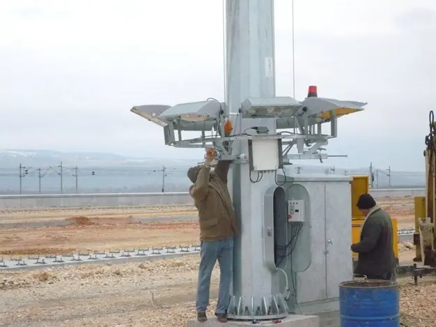 Galvanized Projector Poles   12